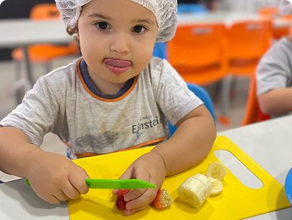 Educação Infantil - Desenvolvimento de bases cognitivas e sociais